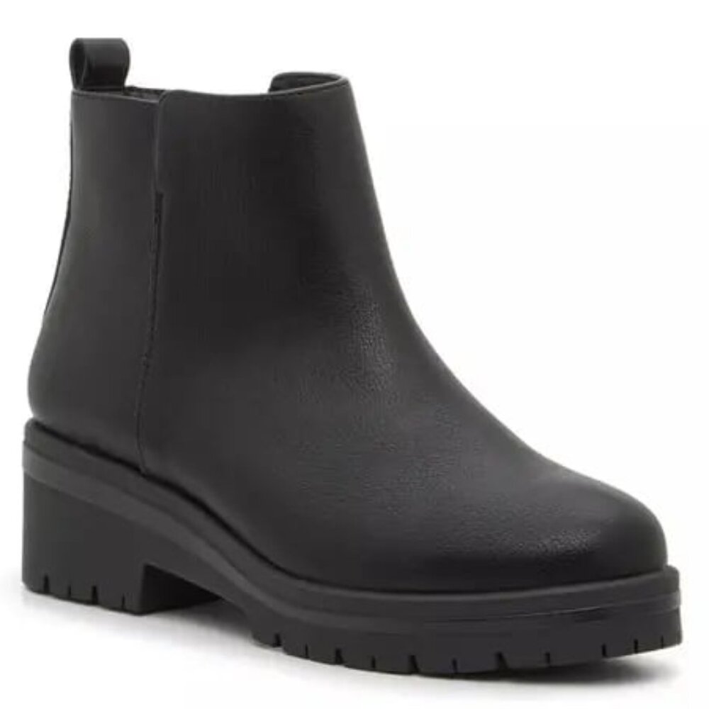 Kelly & Katie • Tatum Bootie • Women’s 6 • Black • NIB